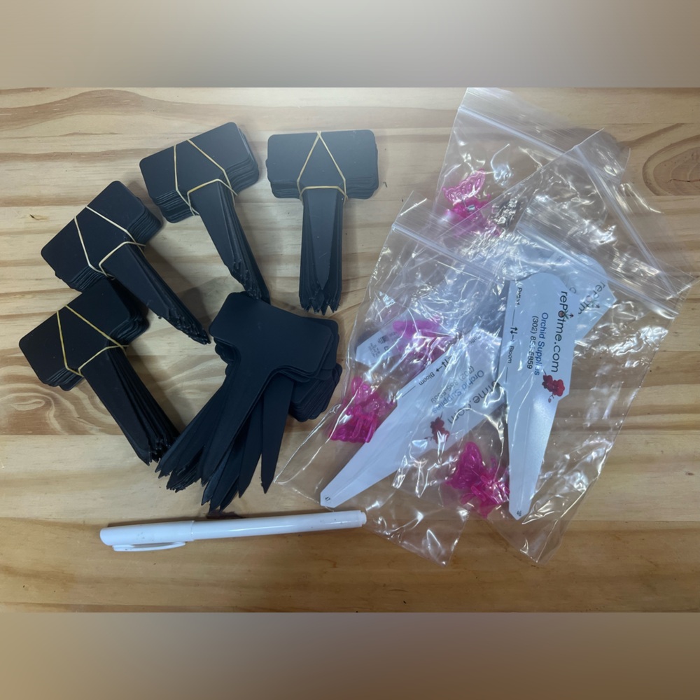 *5/$15* Lot of Plastic Plant Labels/Stakes
